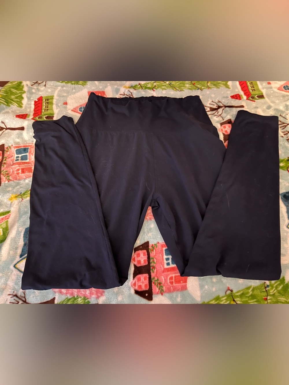 Black High-Waist Leggings (more like very dark navy blue)